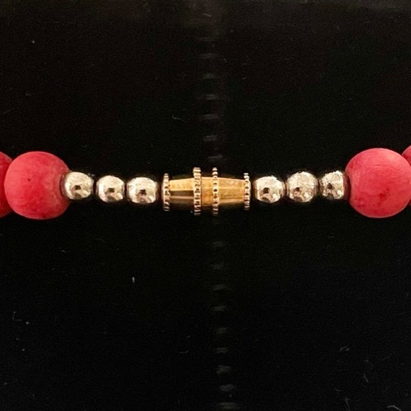 Red and Pink Multicolored Wood Necklace and Earrings - Picture 4 of 4